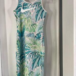 NIKE ATHLETIC STRETCHY TANK DRESS WITH TROPICAL PRINT